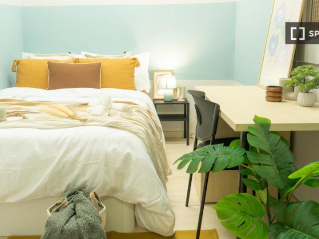 Habitación en piso compartido de 8 habitaciones en Barcelona