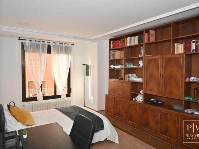 Habitación en piso compartido de 8 habitaciones en El Mercat, Valencia
