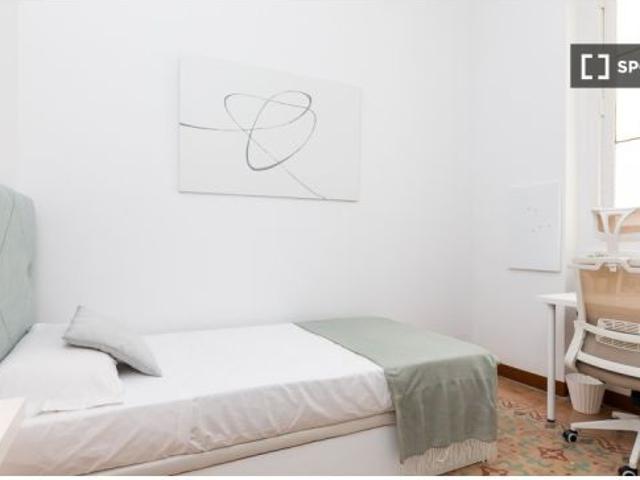 Habitación en piso compartido de 8 habitaciones en La Gran Vía, todos los gastos incluidos