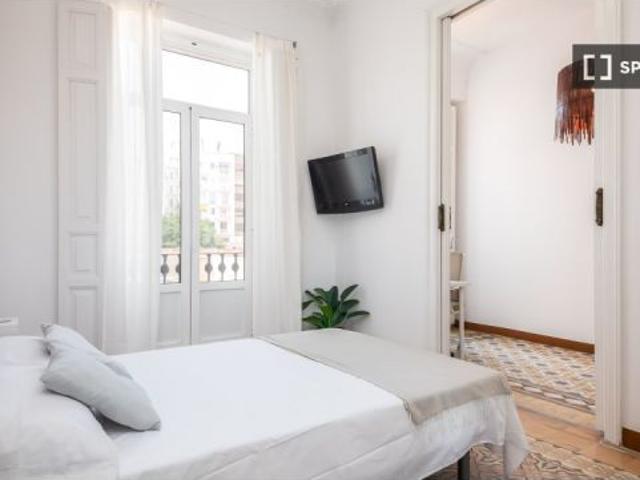Habitación en piso compartido de 8 habitaciones en La Gran Vía, todos los gastos incluidos