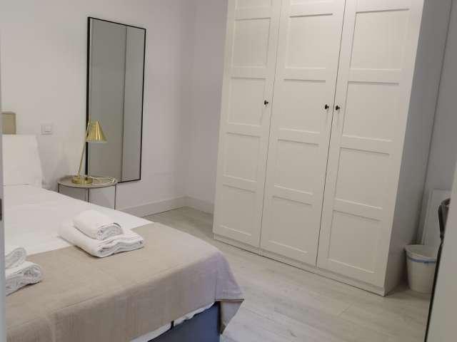 Habitación en piso compartido de 8 habitaciones en Palacio, Madrid
