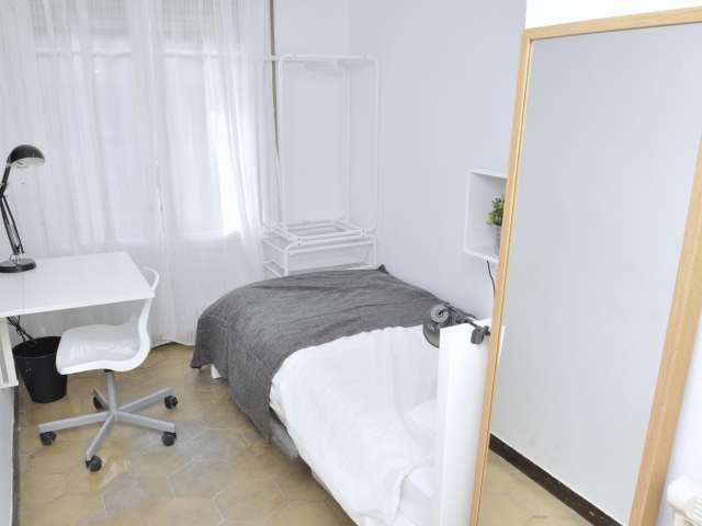 Habitación en piso compartido de 8 habitaciones en Sant Gervasi, Barcelona