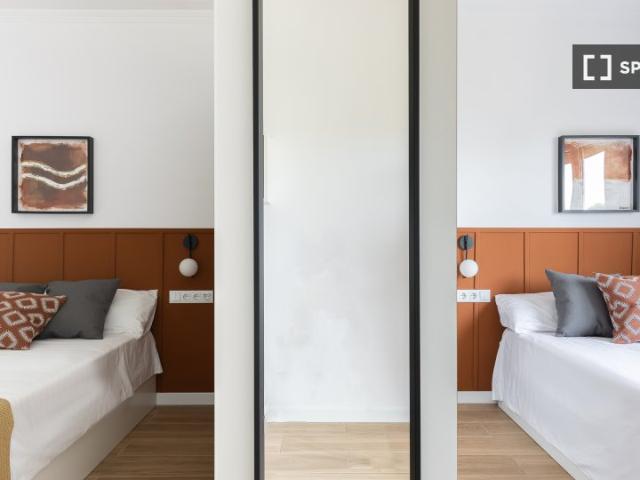 Habitación en piso compartido de 8 habitaciones en Sant Gervasi Galvany