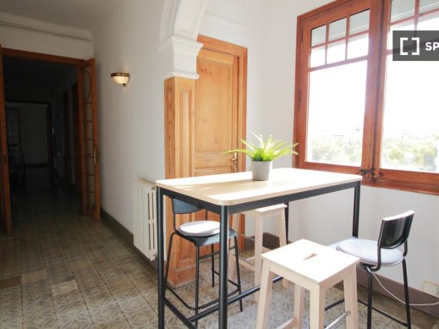 Habitación en piso compartido de 9 habitaciones en alquiler en Barcelona