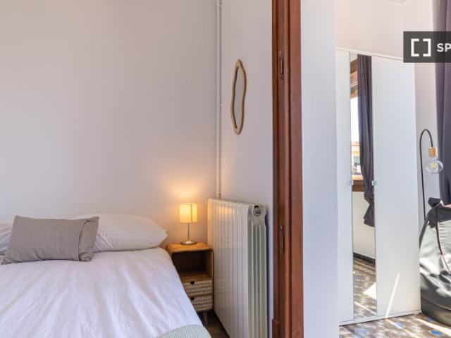 Habitación en piso compartido de 9 habitaciones en alquiler en Eixample, Barcelona