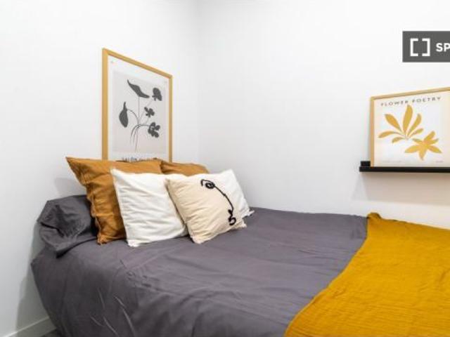 Habitación en piso compartido de 9 habitaciones en Embajadores, Madrid