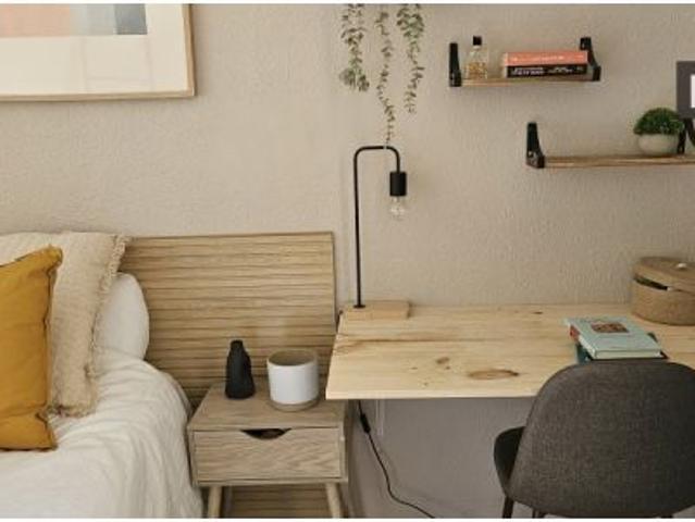 Habitación en piso compartido de 9 habitaciones en La Dreta de l' Eixample, algunos gastos i