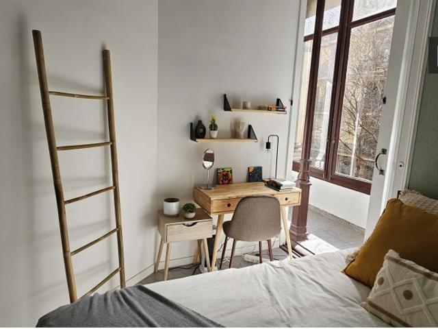 Habitación en piso compartido de 9 habitaciones en La Dreta de l'Eixample