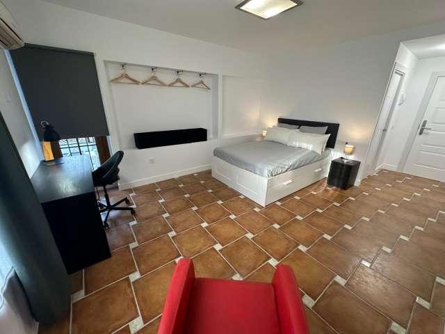 Habitación en piso compartido de 9 habitaciones en Málaga