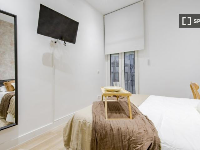 Habitación en piso compartido de 9 habitaciones, Recoletos, Madrid