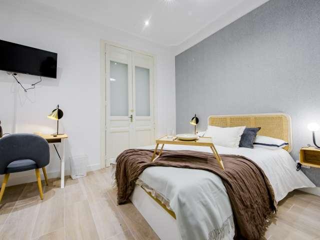 Habitación en piso compartido de 9 habitaciones, Recoletos, Madrid