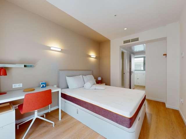 Habitación en piso compartido de 10 habitaciones en Cuatro Caminos, en alquiler
