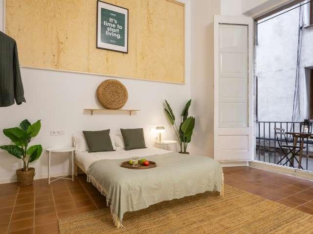 Habitación en piso compartido de 10 habitaciones en alquiler en Sant Pere
