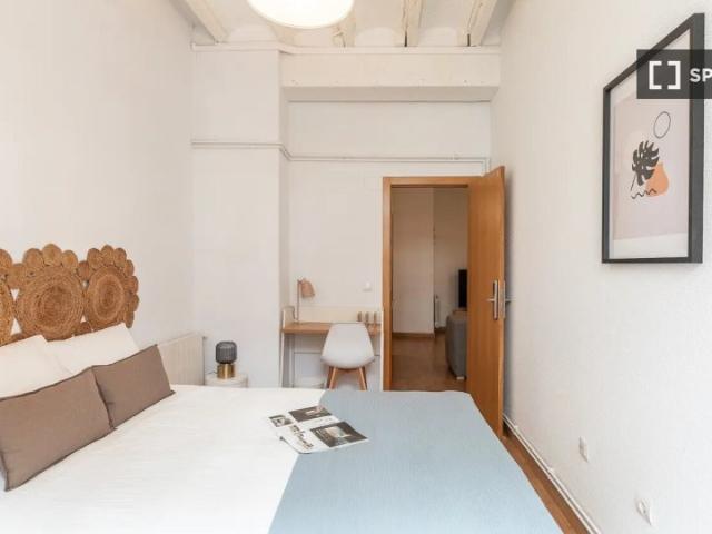 Habitación en piso compartido de 10 habitaciones en alquiler en Valencia