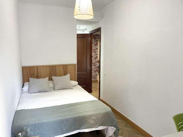 Habitación en piso compartido de 10 habitaciones en Prado Parque, Sevilla