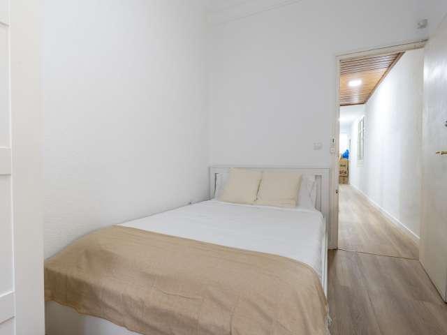 Habitación en piso compartido de 11 habitaciones en alquiler en Goya
