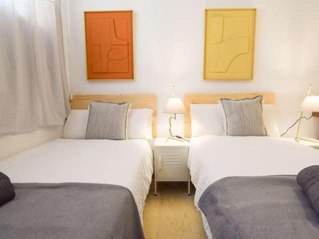 Habitación en piso compartido de 11 habitaciones en Nueva España, Madrid