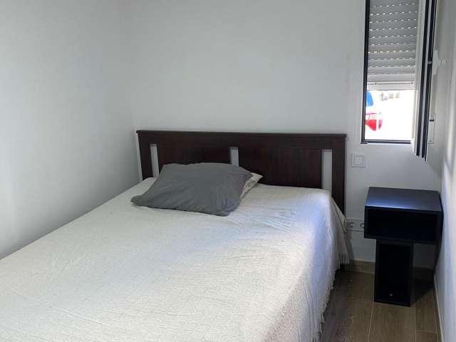 Habitación en piso compartido de 1 dormitorio en Amposta, Madrid