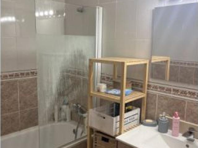 Habitación en piso compartido de 1 dormitorio en alquiler en El Clot