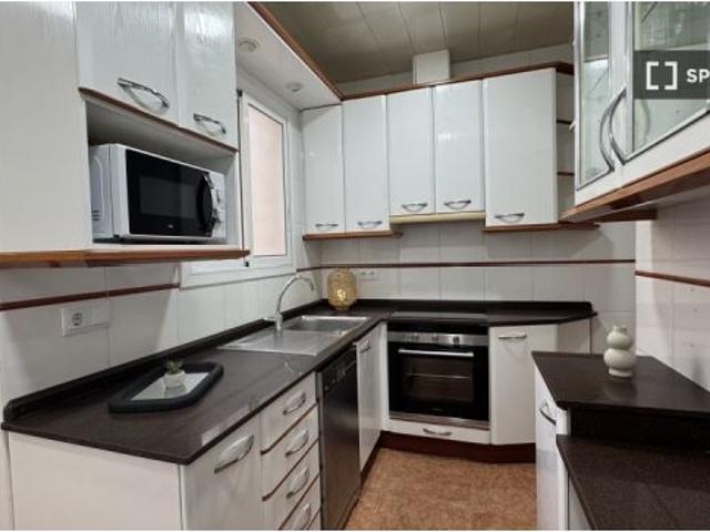 Habitación en piso compartido de 1 dormitorio en alquiler en El Guinardo