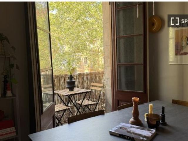 Habitación en piso compartido de 1 dormitorio en alquiler en El Raval