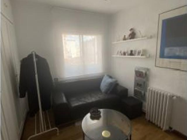 Habitación en piso compartido de 1 dormitorio en alquiler en Plaza España