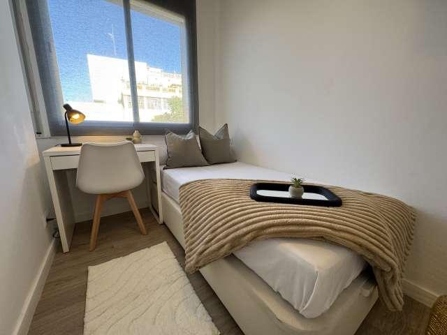 Habitación en piso compartido de 1 dormitorio en El Guinardo