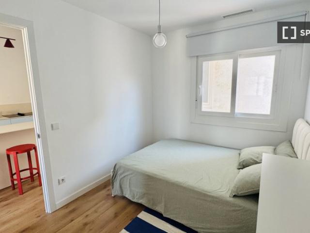 Habitación en piso compartido de 2 dormitorios en El Camp de l'Arpa del Clot