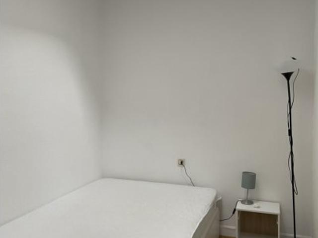 Habitación en piso compartido de 2 habitaciones en Universidad, Madrid