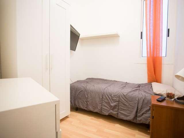 Habitación en piso compartido de 2 habitaciones en alquiler en Barcelona