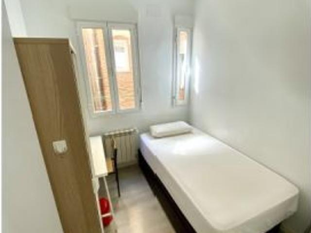 Habitación en piso compartido de 2 habitaciones en alquiler en Castillejos