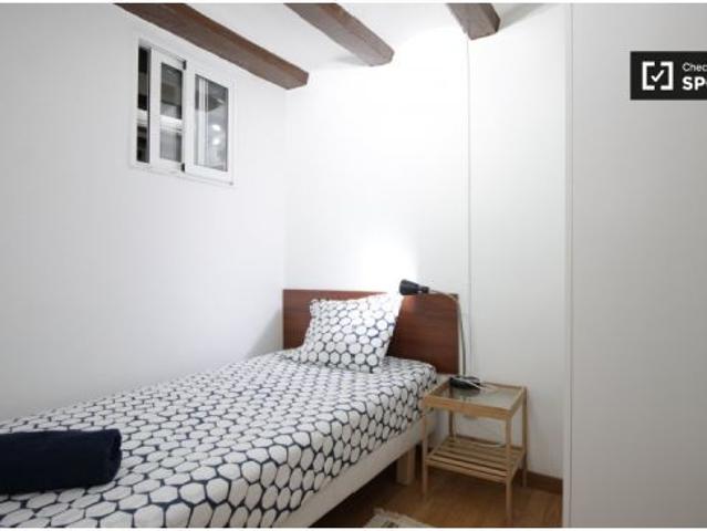 Habitación en piso compartido de 2 habitaciones en alquiler en El Raval, Barcelona