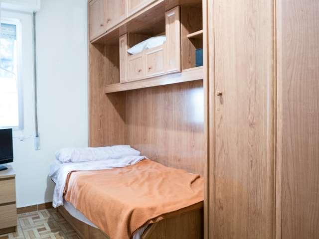 Habitación en piso compartido de 2 habitaciones en Palomeras Sureste, Madrid