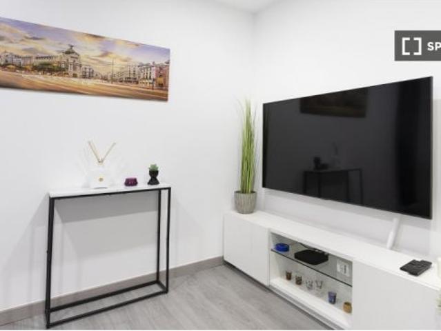 Habitación en piso compartido de 3 habitaciones en alquiler en Casa de Campo