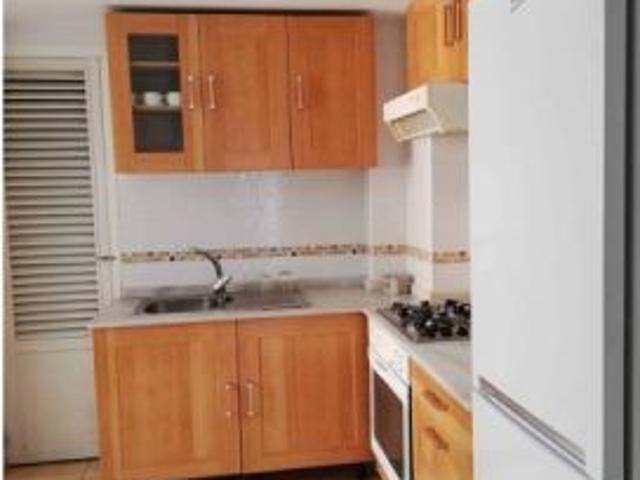 Habitación en piso compartido de 3 habitaciones en alquiler en Ciutat Jardí, solo para profesionales