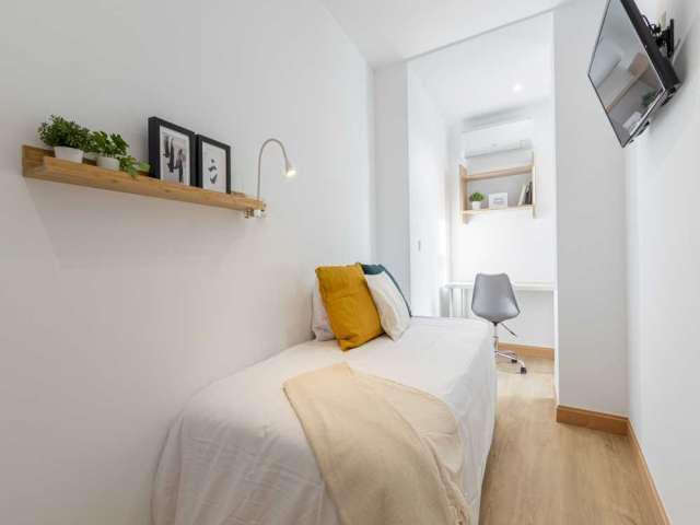 Habitación en piso compartido de 3 habitaciones en alquiler en Justicia