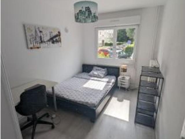 Habitación en piso compartido de 3 habitaciones en alquiler en Lille, todos los gastos incluidos