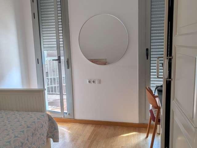 Habitación en piso compartido de 3 habitaciones, Sant Cugat del Vallès
