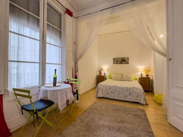 Habitación en piso compartido, el Gòtic, Barcelona
