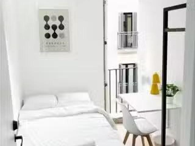 Habitación en piso compartido, El Raval, Barcelona