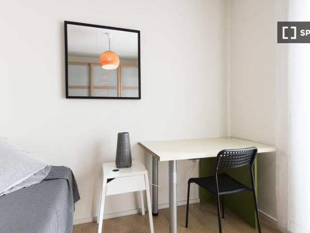 Habitación en piso compartido de 4 habitaciones en alquiler, el Raval, Barcelona