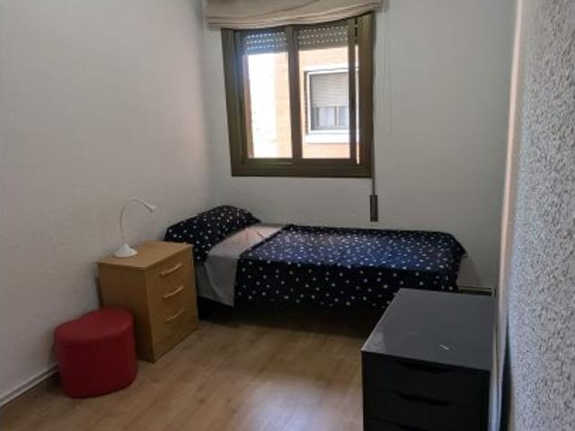 Habitación en piso compartido en Terrassa, Barcelona