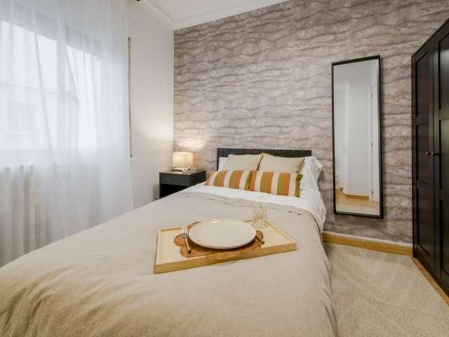 Habitación en piso compartido en Trafalgar, Madrid