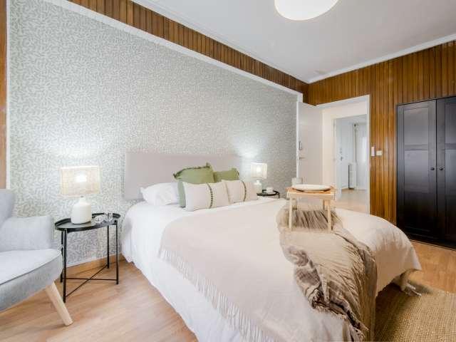 Habitación en piso compartido en Trafalgar, Madrid