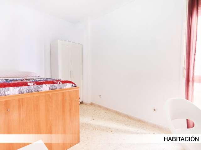 Habitación en piso compartido en Triana, Sevilla