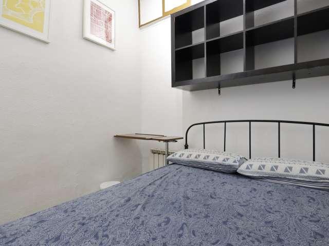 Habitación en piso compartido en Universidad, Madrid