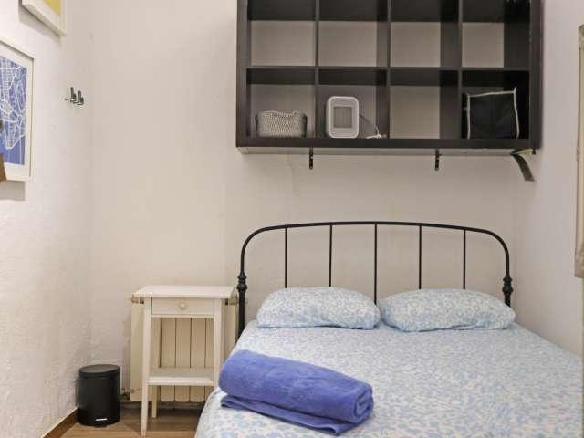 Habitación en piso compartido en Universidad, Madrid