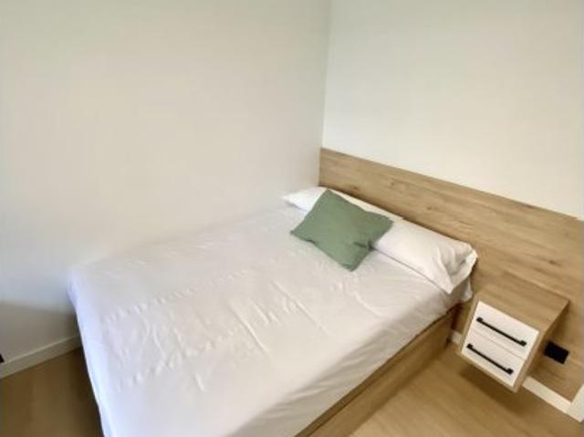 Habitación en piso compartido en Vista Alegre, Madrid