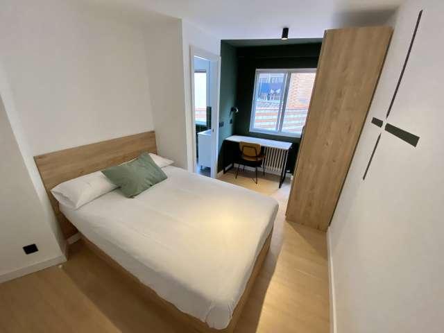 Habitación en piso compartido en Vista Alegre, Madrid