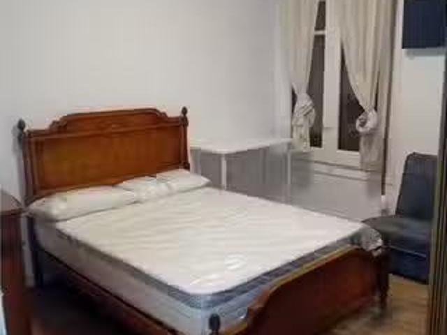 Habitación en piso compartido en Zaragoza